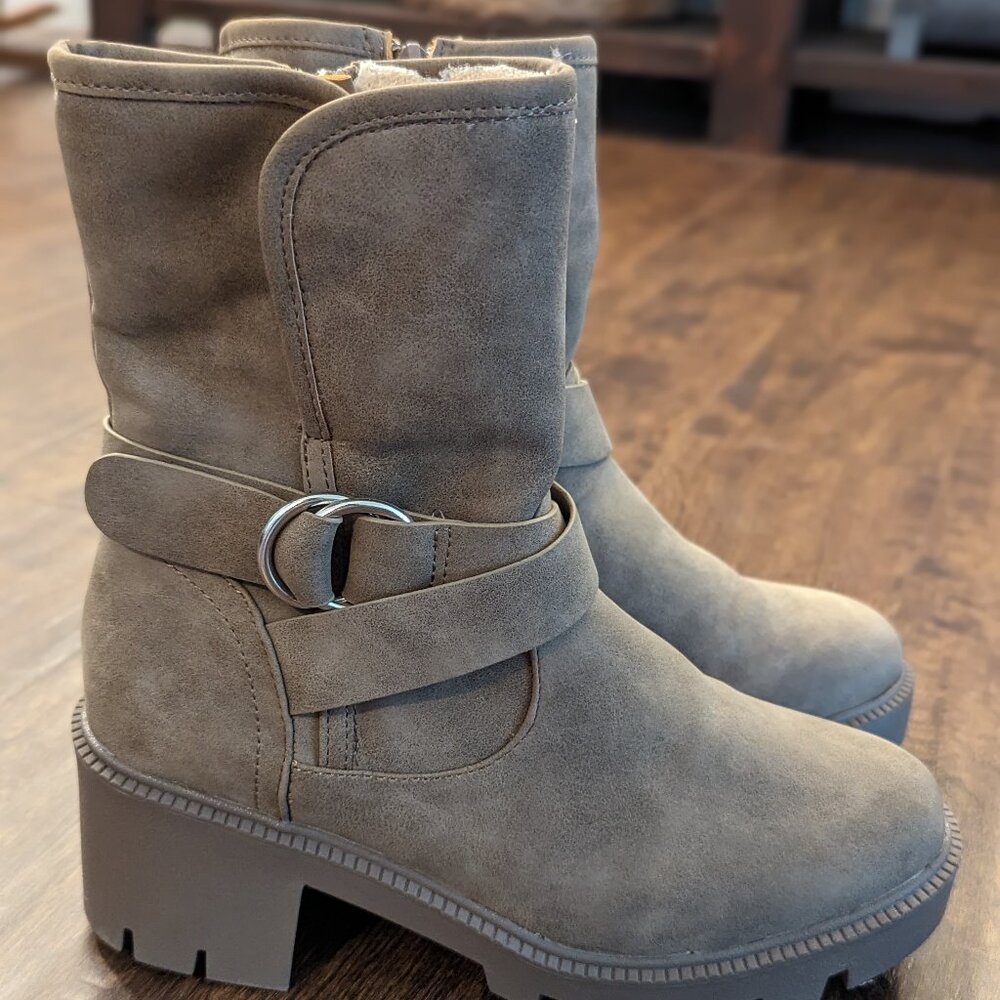 Women's Dolce Vita Nola Boot - Taupe - Size 7